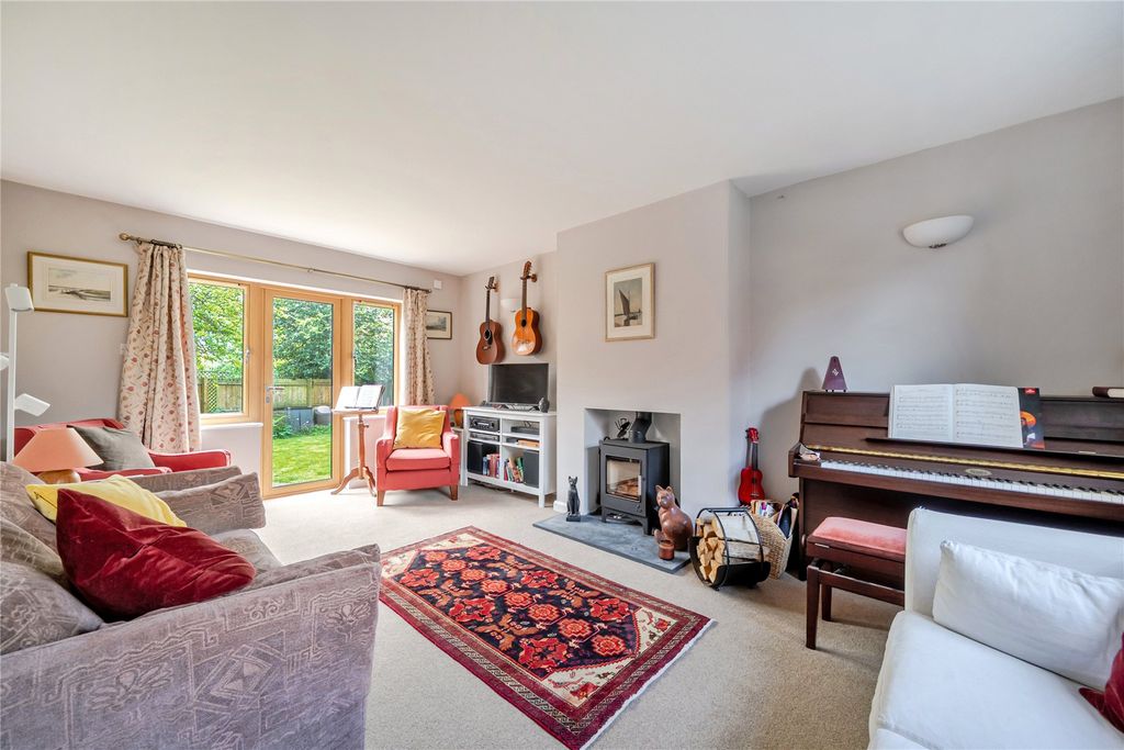 5 bed detached house for saleSt. Leonards, Exeter EX2 photo 2
