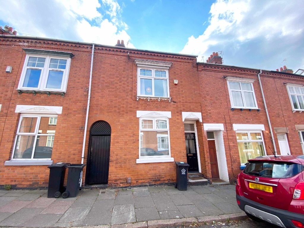 5 bed terraced house for saleHartopp Road, Clarendon Park, Leicester LE2