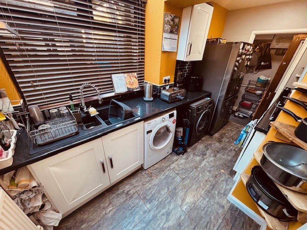 Additional image 20 of 3 bed town house for saleBiddulph Road, Fegg Hayes, Stoke-On-Trent ST6