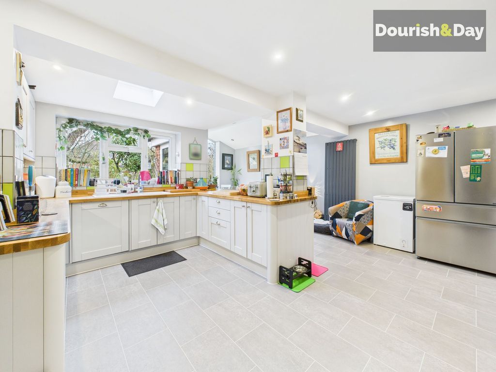 Additional image 8 of 4 bed detached house for saleCornwall Drive, Saxonfields, Stafford ST17