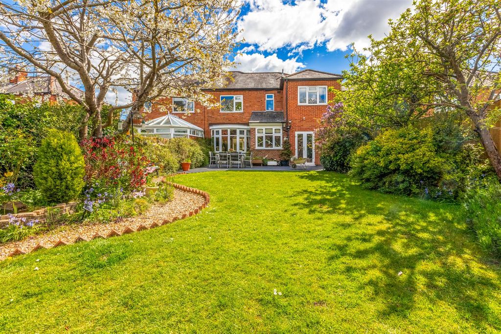 5 bed semi-detached house for saleBrinsmead Road, Knighton, Leicester LE2 photo 5