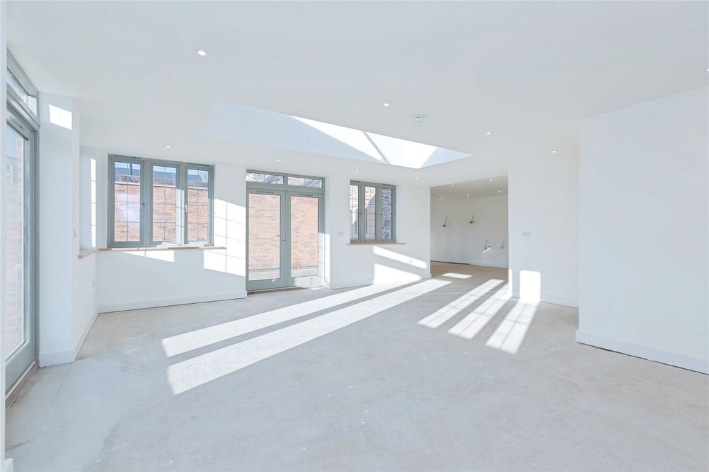 Additional image 2 of 5 bed link detached house for saleThe Farm House, Home Farm, Groby, Leicestershire LE6