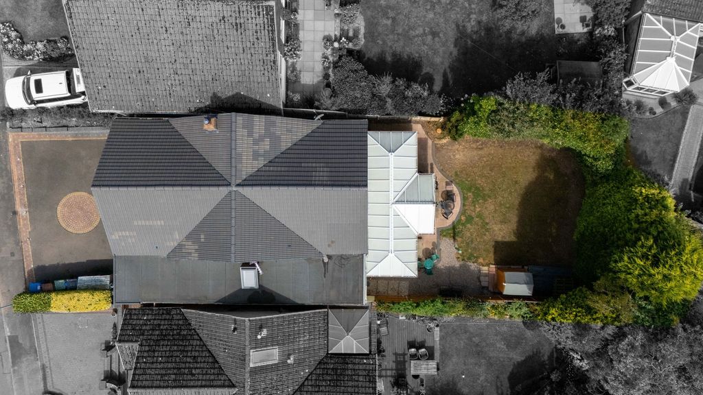 Additional image 23 of 4 bed bungalow for sale40 Gilwell Road, Rugeley WS15