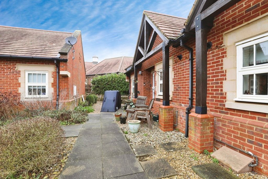 Additional image 12 of 1 bed bungalow for saleHuntsmans Drive, Oakham LE15