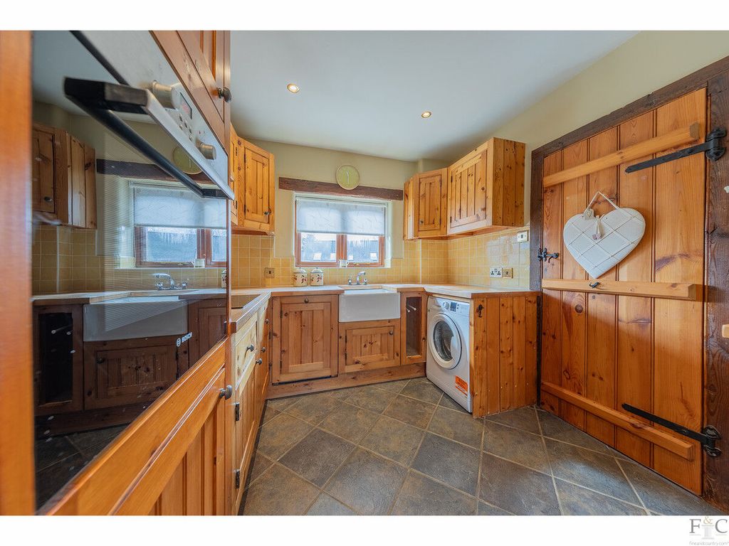 2 bed barn conversion for saleRugby Road, South Kilworth LE17 photo 5