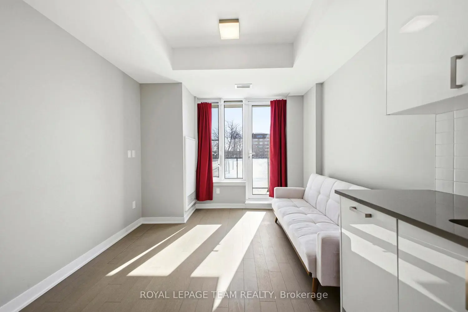 Additional image 4 of 360 Deschatelets Avenue 209