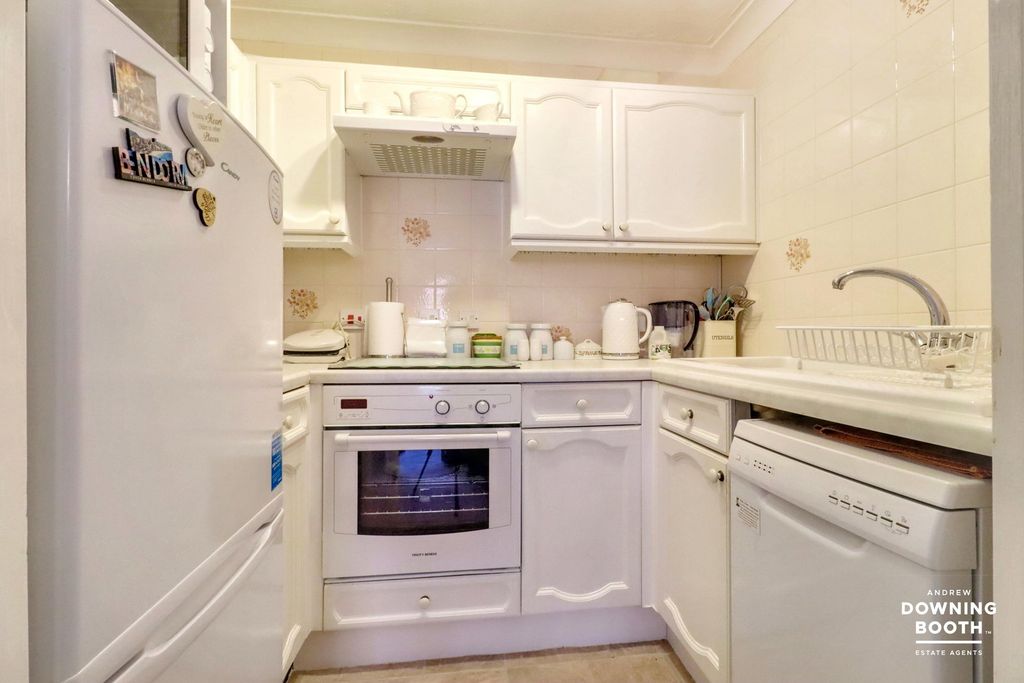 Additional image 6 of 1 bed flat for saleCastle Dyke, Lichfield WS13