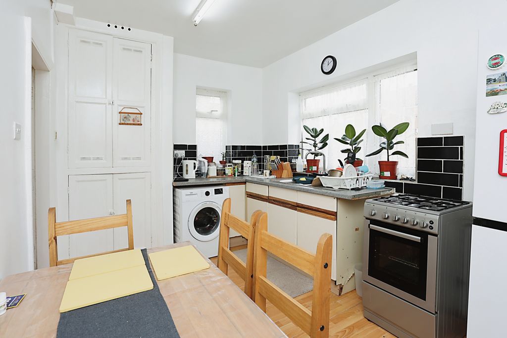 Additional image 6 of 3 bed semi-detached house for saleCartwright Street, Loughborough, Leicestershire LE11