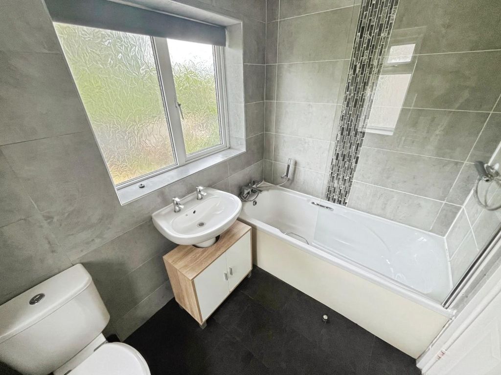 Additional image 9 of 3 bed semi-detached house for saleDavies Drive, Uttoxeter ST14