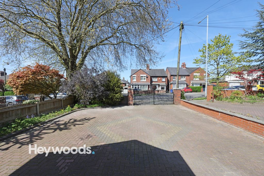 Additional image 34 of 2 bed detached bungalow for saleLower Milehouse Lane, Newcastle ST5
