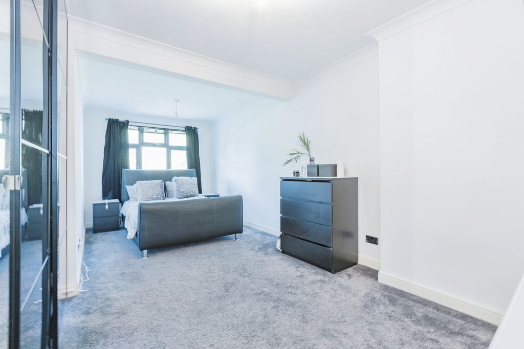 Additional image 9 of 4 bed detached house for saleAylestone Drive, Leicester, Leicestershire LE2