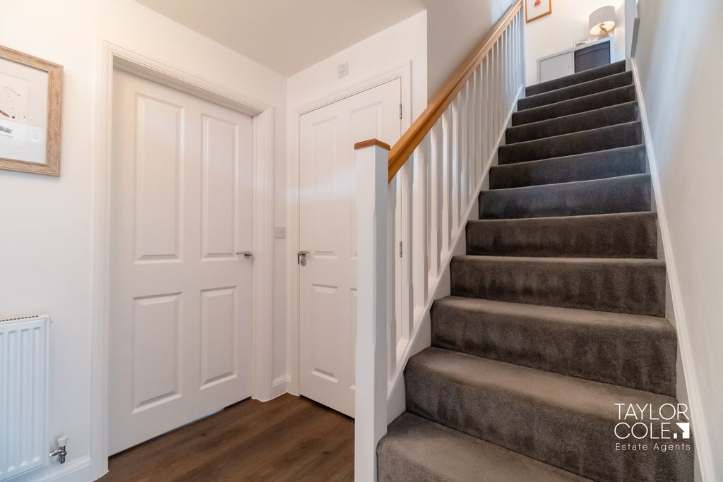 Additional image 2 of 3 bed detached house for saleAusten Drive, Tamworth B78
