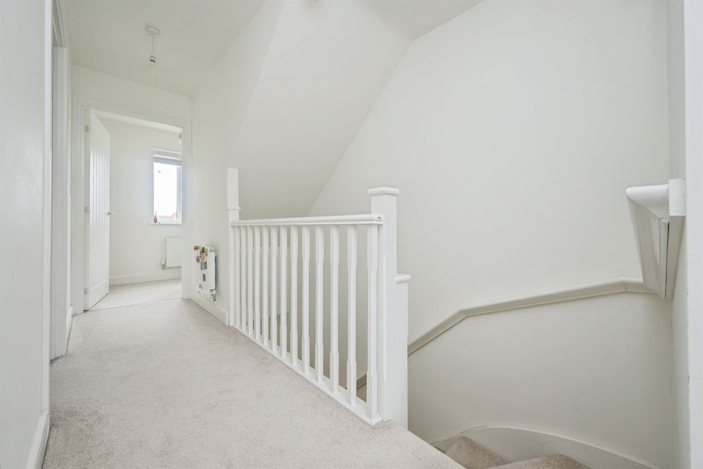 Additional image 8 of 3 bed semi-detached house for saleGallimore Drive, Lichfield WS14