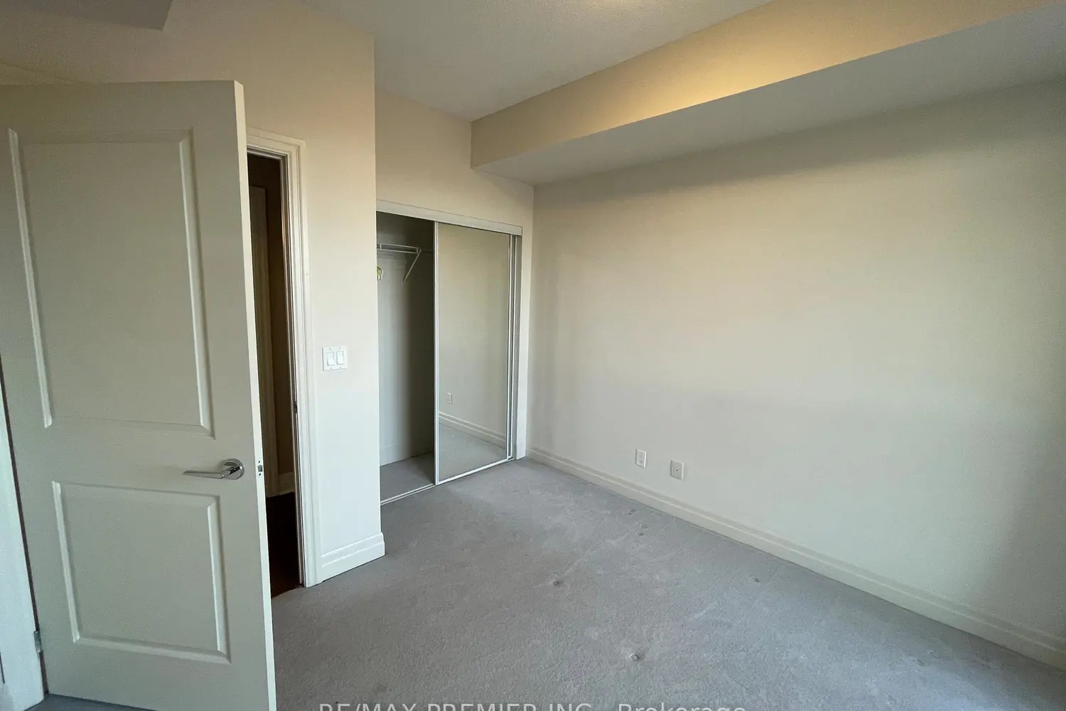 Additional image 12 of 8110 Birchmount Road 506