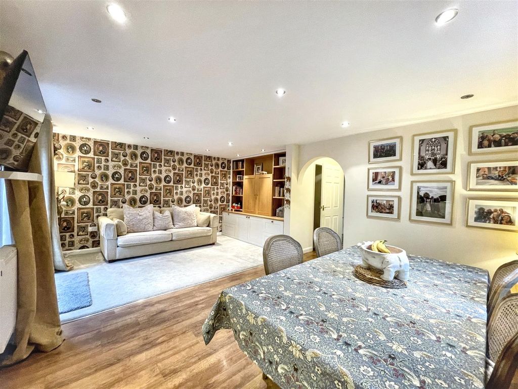 Additional image 5 of 4 bed detached house for saleGoldfinch Road, Uppingham, Oakham LE15