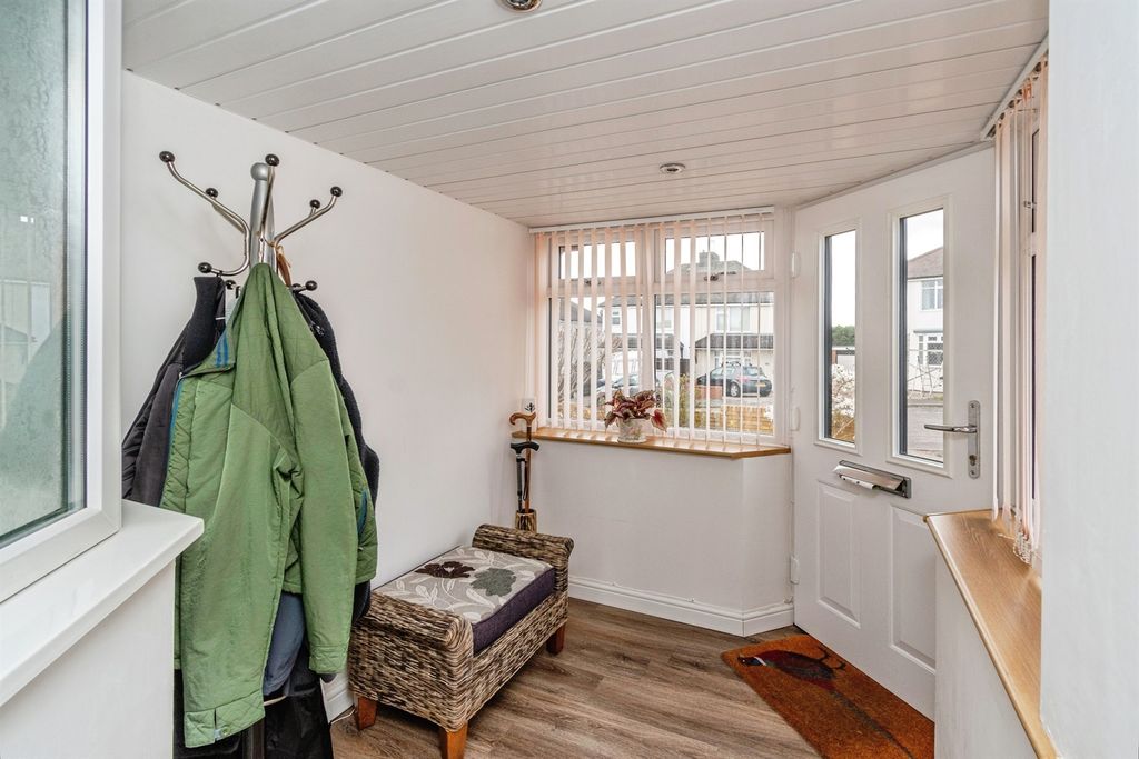 Additional image 5 of 3 bed detached bungalow for saleMount Avenue, Hednesford, Cannock WS12