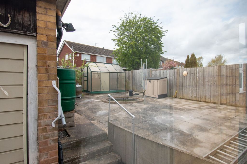 Additional image 9 of 2 bed semi-detached bungalow for saleGloucester Crescent, Wigston LE18
