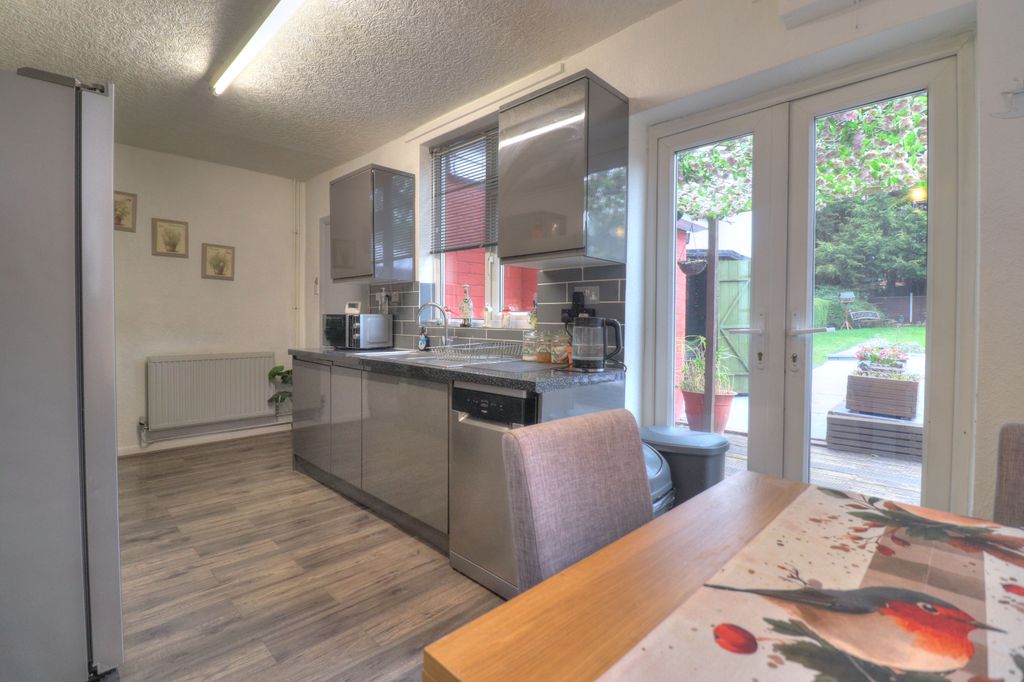 Additional image 5 of 3 bed semi-detached house for saleWanlip Lane, Birstall, Leicester LE4