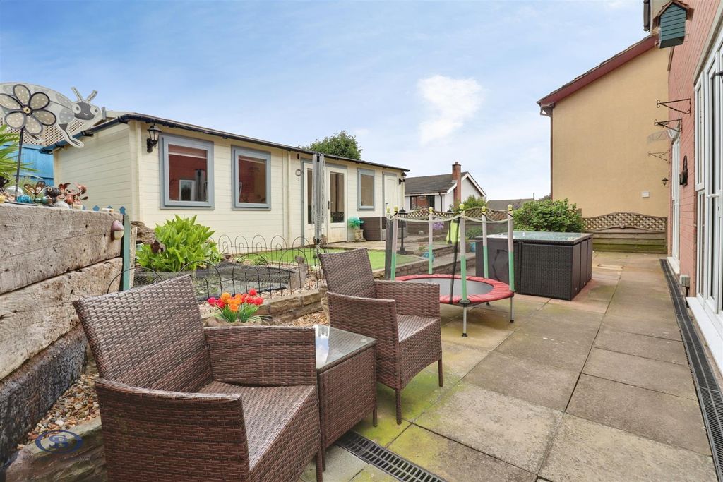 Additional image 3 of 4 bed detached house for saleHillwood Road, Madeley Heath, Crewe CW3
