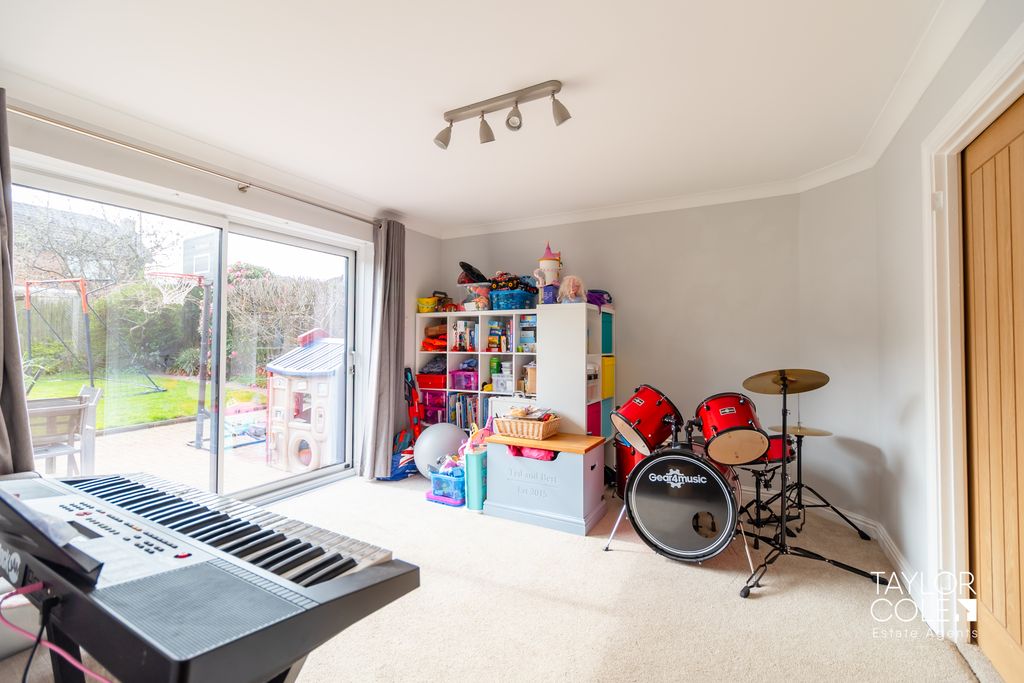 Additional image 11 of 5 bed detached house for saleShannon, Belgrave, Tamworth, Staffordshire B77