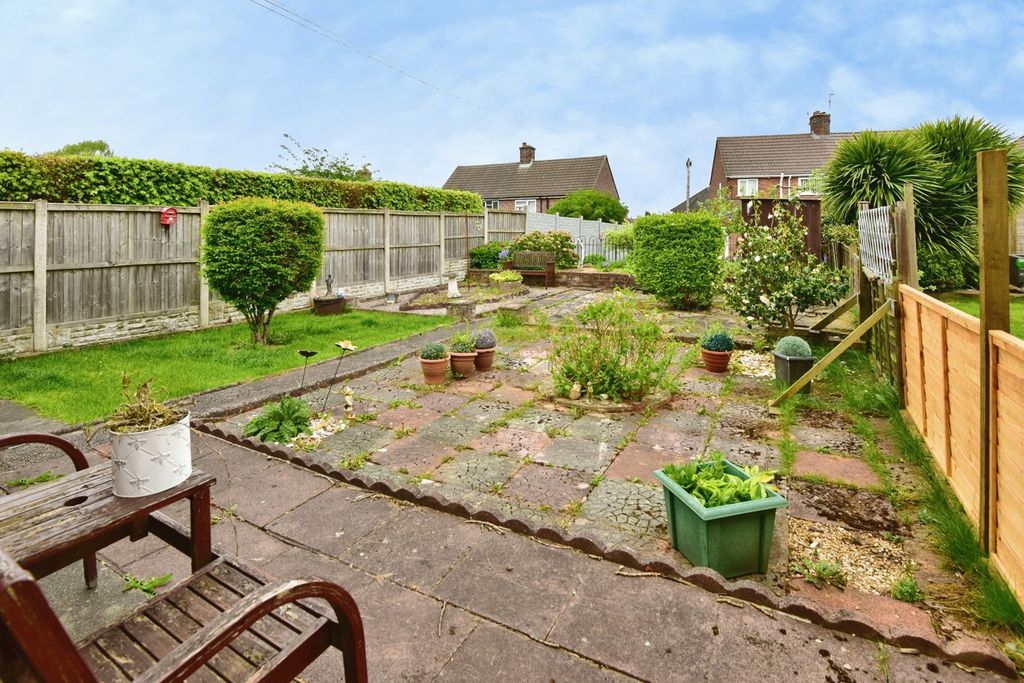 Additional image 11 of 2 bed semi-detached house for saleRydal Way, Newcastle, Staffordshire ST5