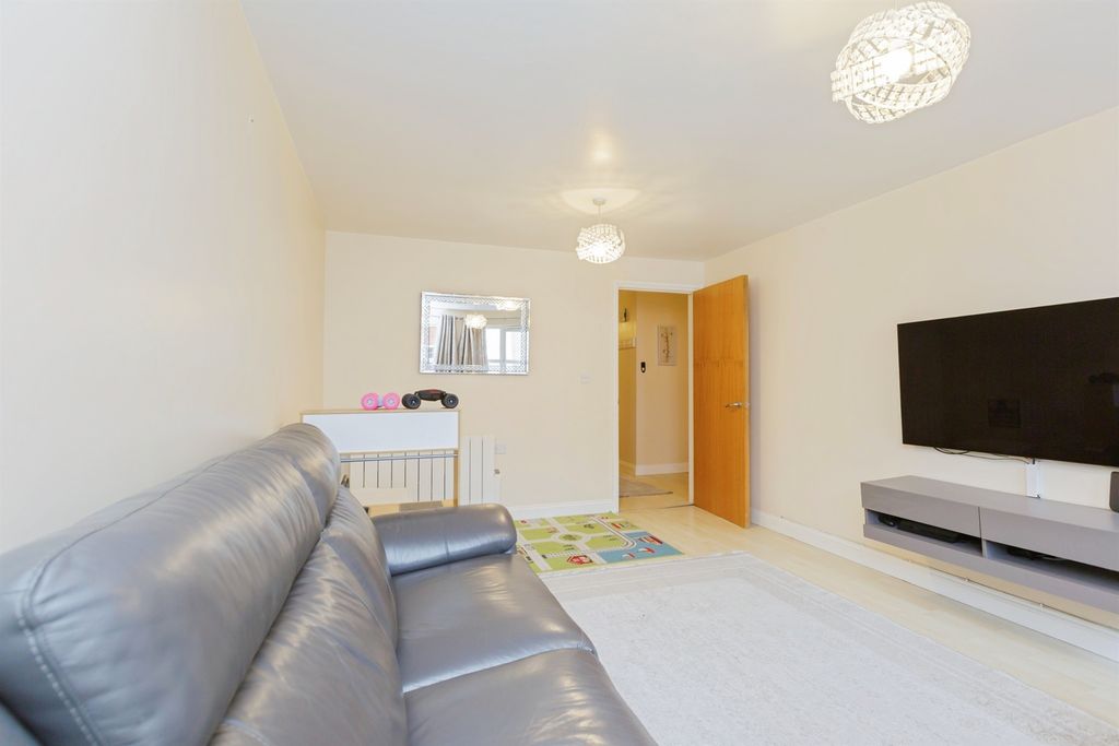 Additional image 5 of 2 bed flat for saleNorton Street, Leicester LE1