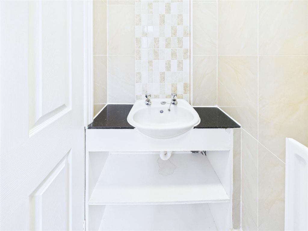 Additional image 12 of 3 bed terraced house for saleGrange Close, Burton Upon Trent DE14