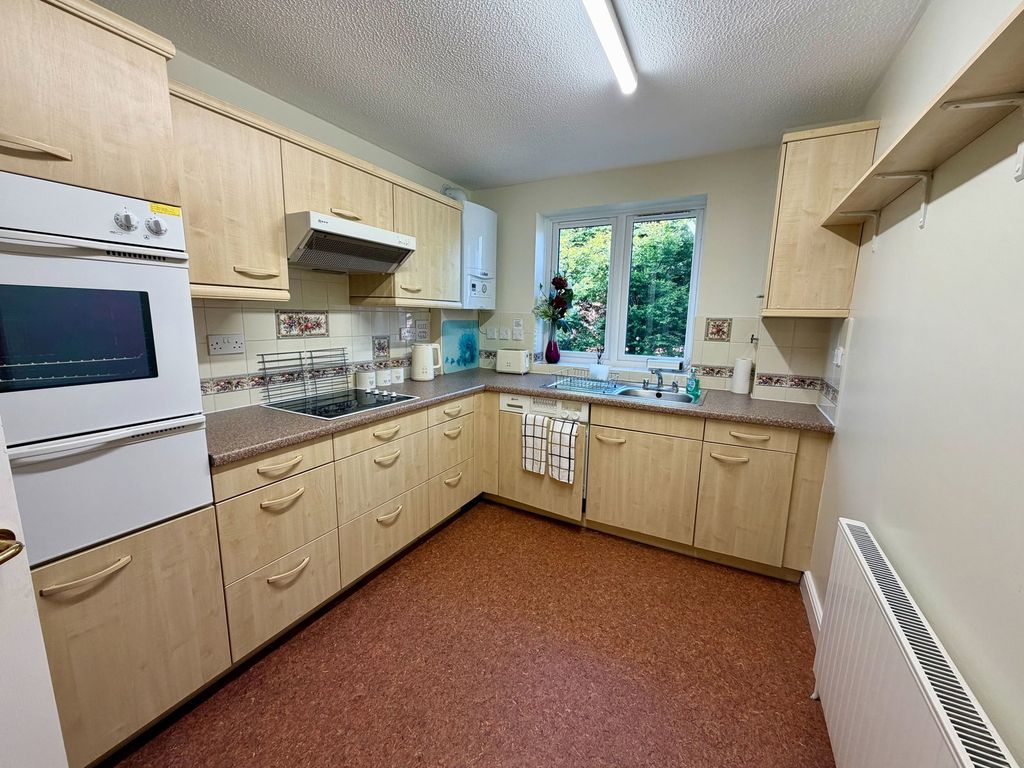 Additional image 5 of 2 bed flat for saleBurcot Court, Four Oaks Road, Sutton Coldfield B74