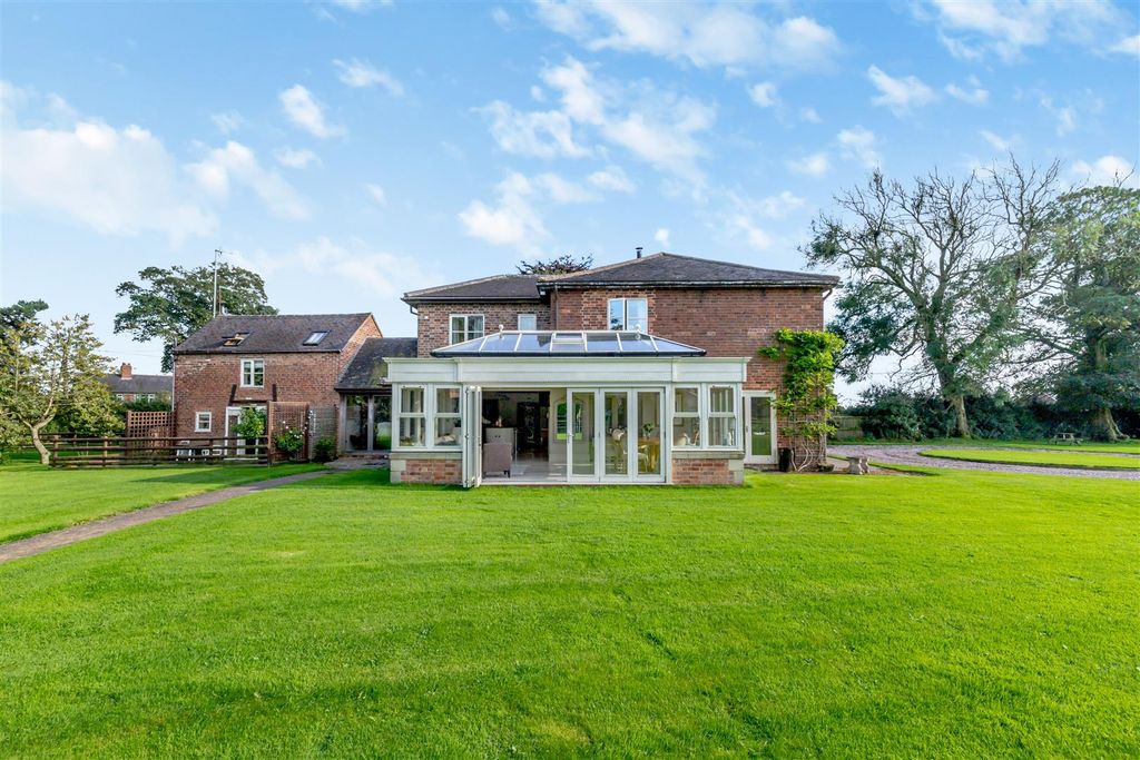 Additional image 14 of 6 bed detached house for saleFlatts Farm, Balaams Lane, Hilderstone, Stone ST15