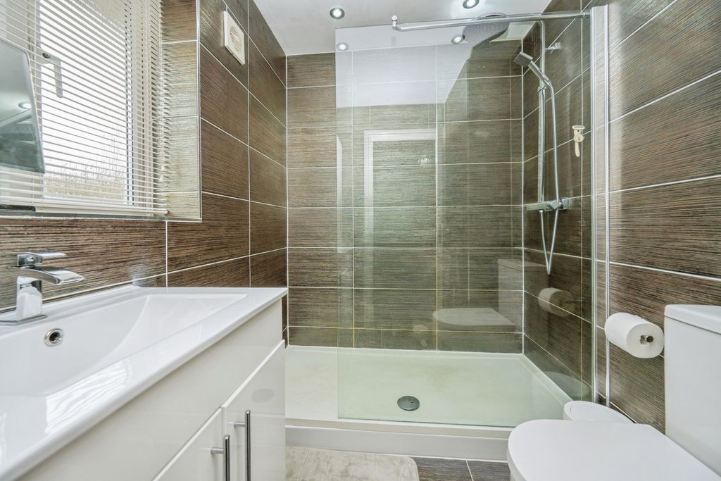 Additional image 23 of 5 bed detached house for saleEdwards Farm Road, Fradley WS13