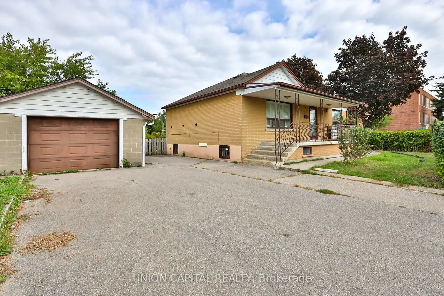 Additional image 19 of 38 Claver Avenue