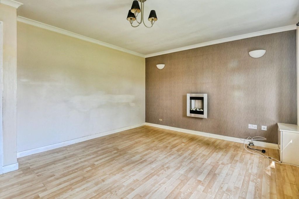 Additional image 4 of 3 bed semi-detached house for saleGreenheart, Tamworth B77