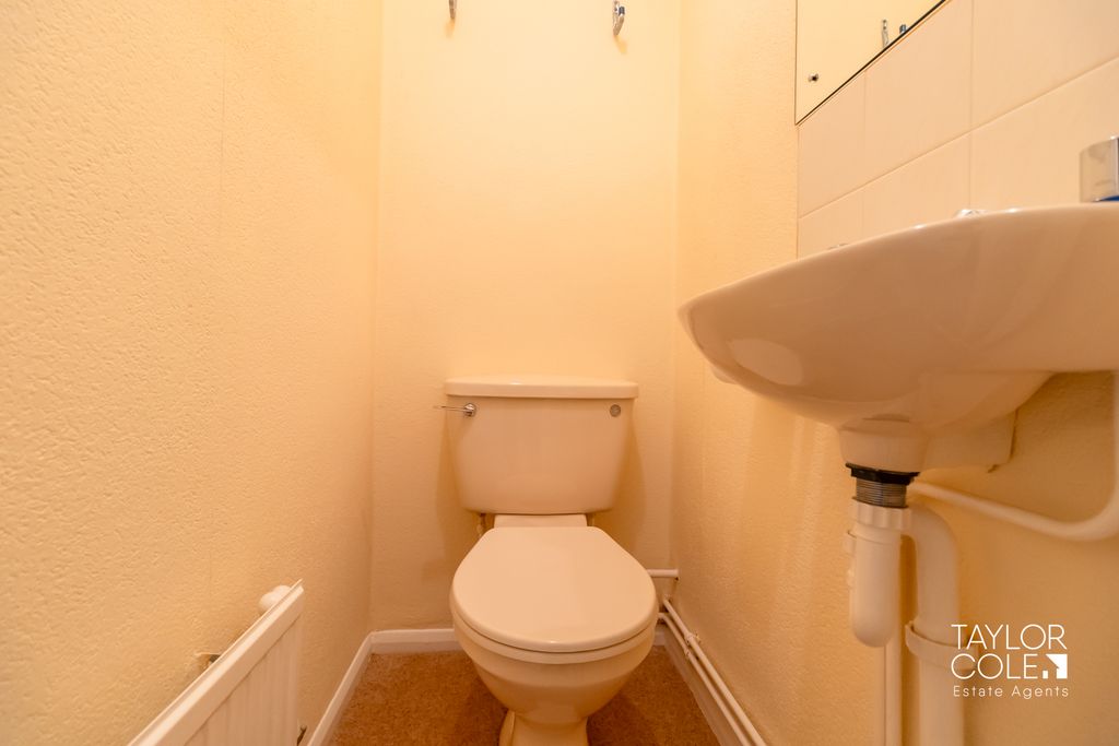 Additional image 5 of 3 bed town house for saleEvans Croft, Fazeley, Tamworth B78