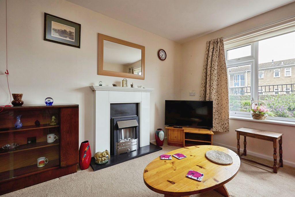 Additional image 4 of 2 bed flat for saleStratford Road, Salisbury SP1