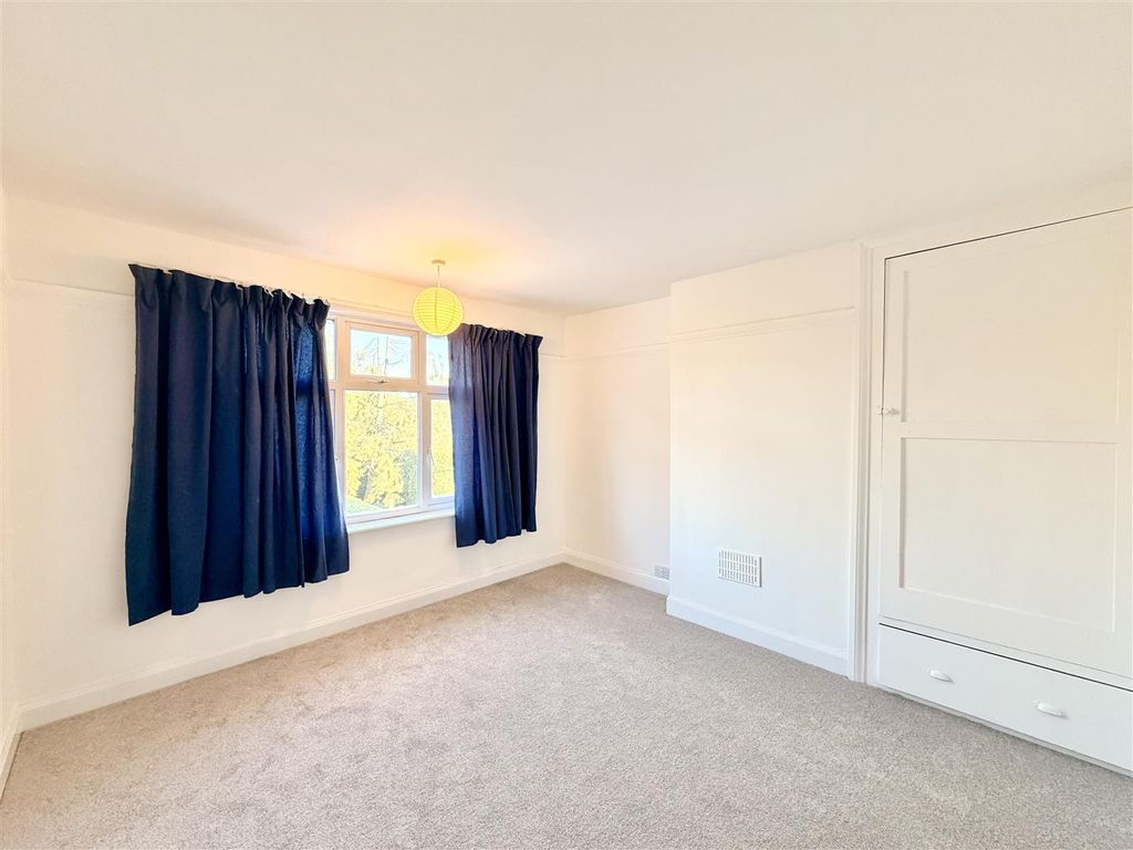 Additional image 14 of 5 bed semi-detached house for saleClarke Grove, Birstall, Leicester LE4