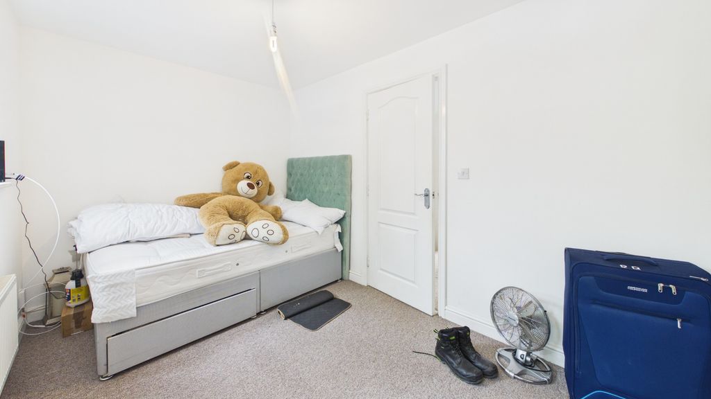 Additional image 12 of 4 bed terraced house for saleGrants Yard, Burton-On-Trent, Staffordshire DE14