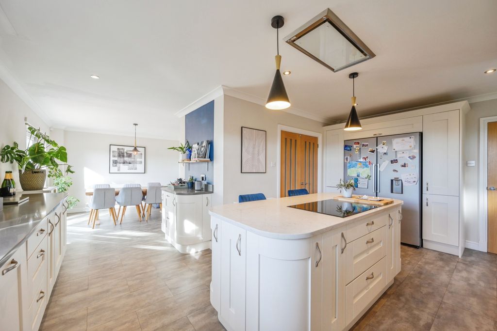 Additional image 3 of 4 bed detached house for saleKenderdine Close, Stafford ST17