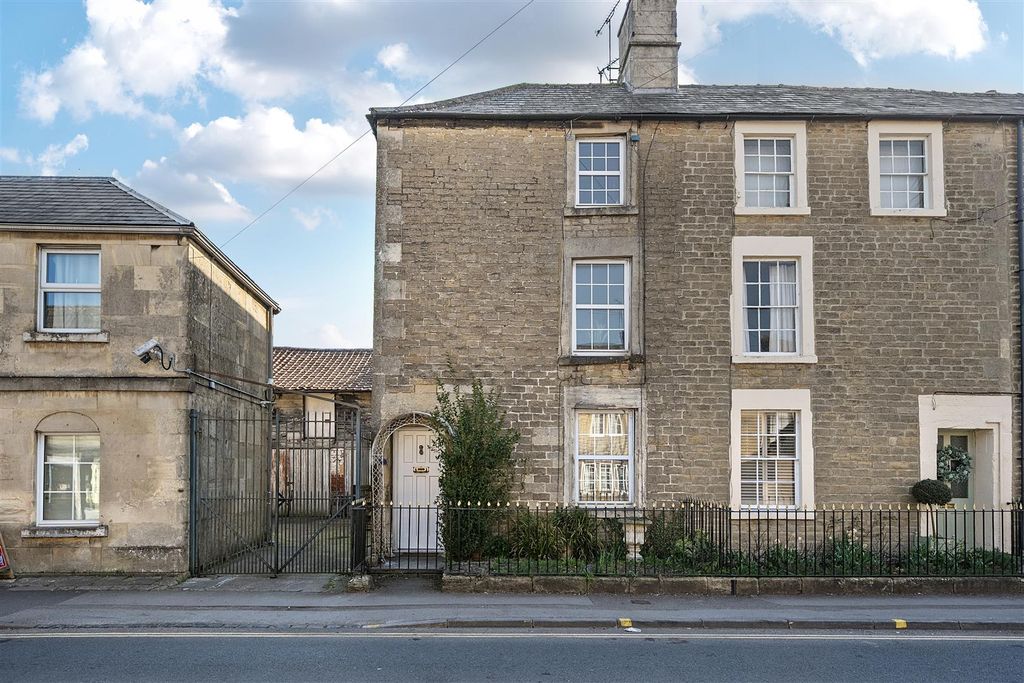 3 bed end terrace house for saleKing Street, Melksham SN12