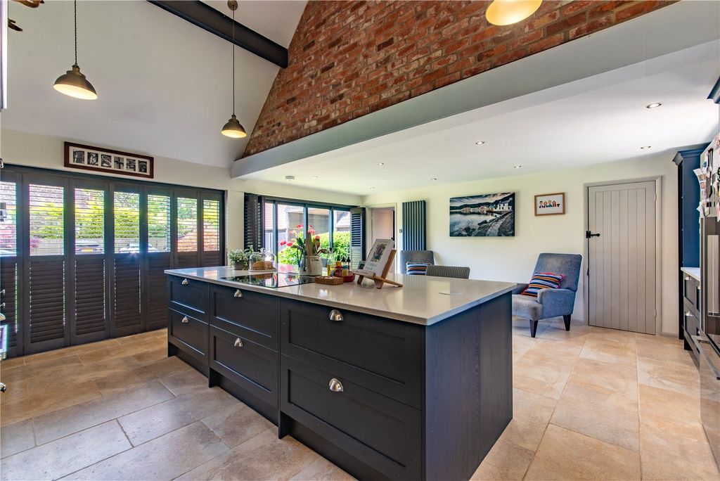 Additional image 10 of 4 bed detached house for saleOld Battens Barn, Ermin Street, Lambourn Woodlands, Hungerford RG17