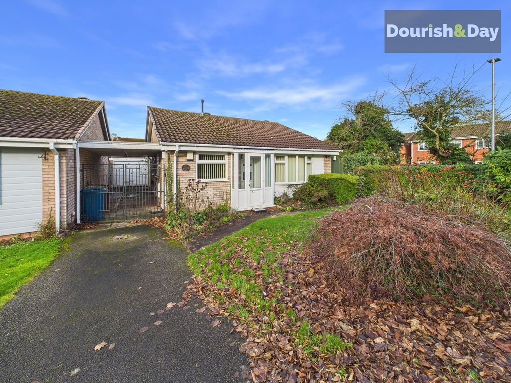 2 bed detached bungalow for saleClarendon Drive, Stafford ST17