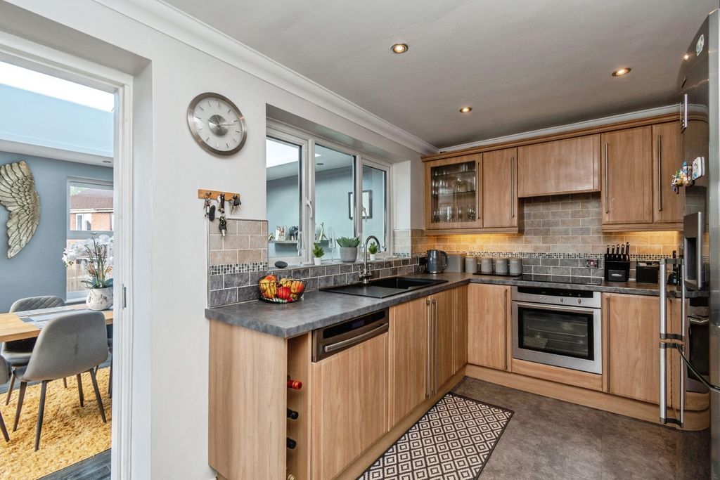Additional image 10 of 3 bed semi-detached house for saleCorsican Drive, Hednesford, Cannock WS12