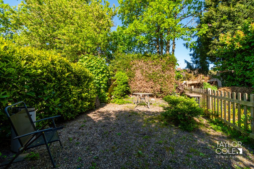 Additional image 16 of 5 bed terraced house for saleTamworth Road, Two Gates, Tamworth B77
