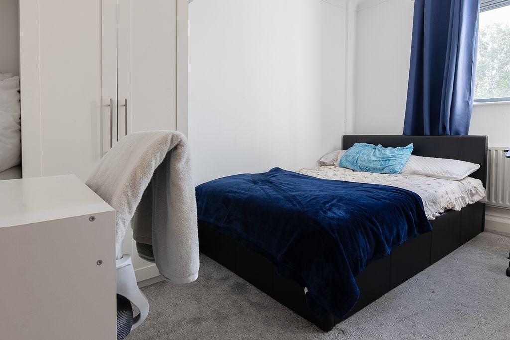 Additional image 15 of 2 bed flat for salePenn Road, Wolverhampton WV4