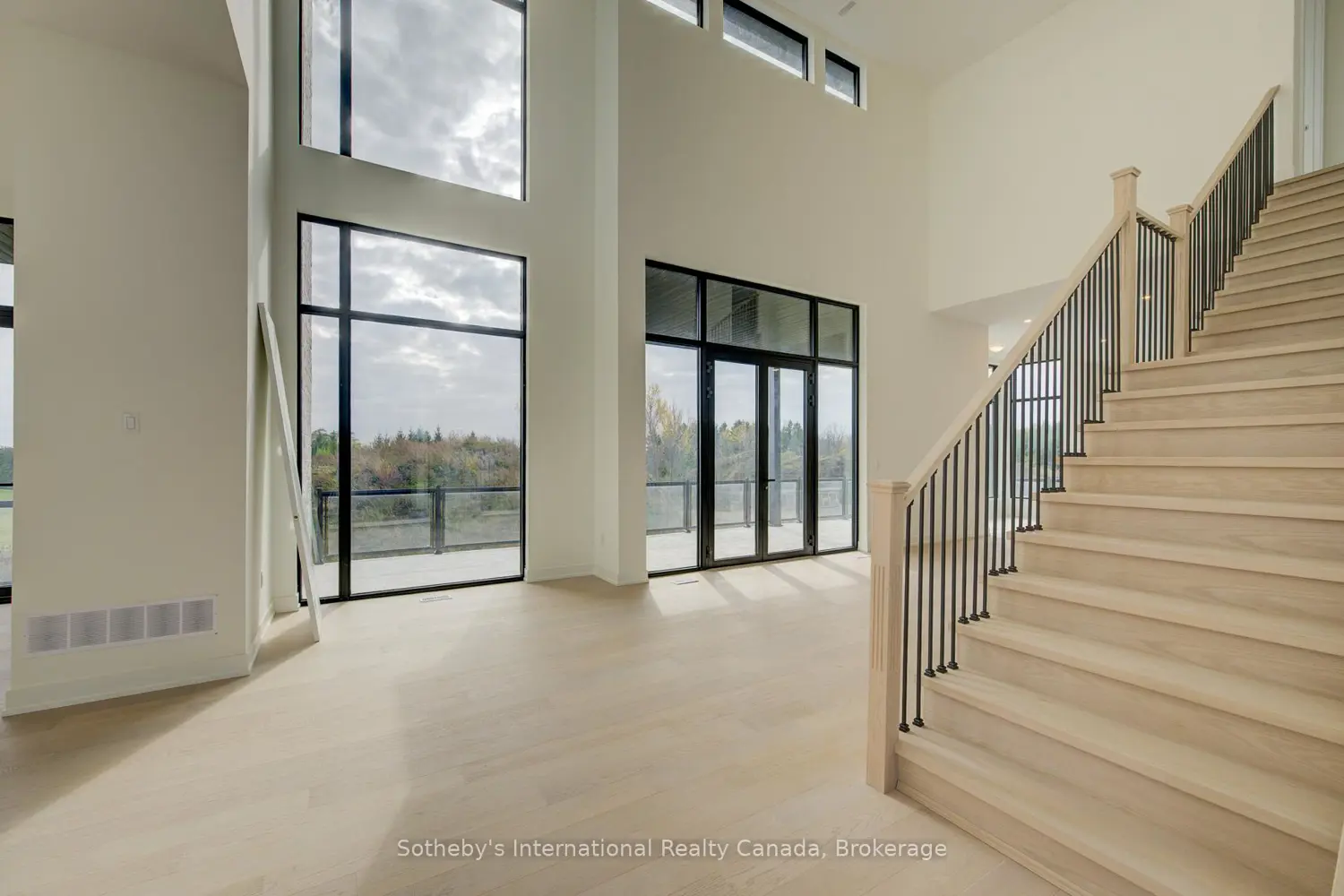 Additional image 3 of 6 Sugarbush Court
