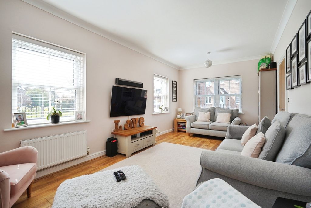 Additional image 7 of 4 bed detached house for saleMagnolia Close, Tutbury, Burton-On-Trent, Staffordshire DE13