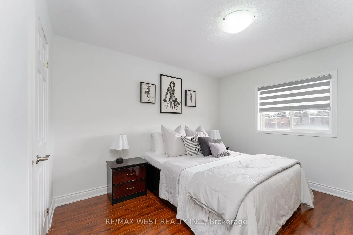 Additional image 18 of 76 Yellow Avens Boulevard