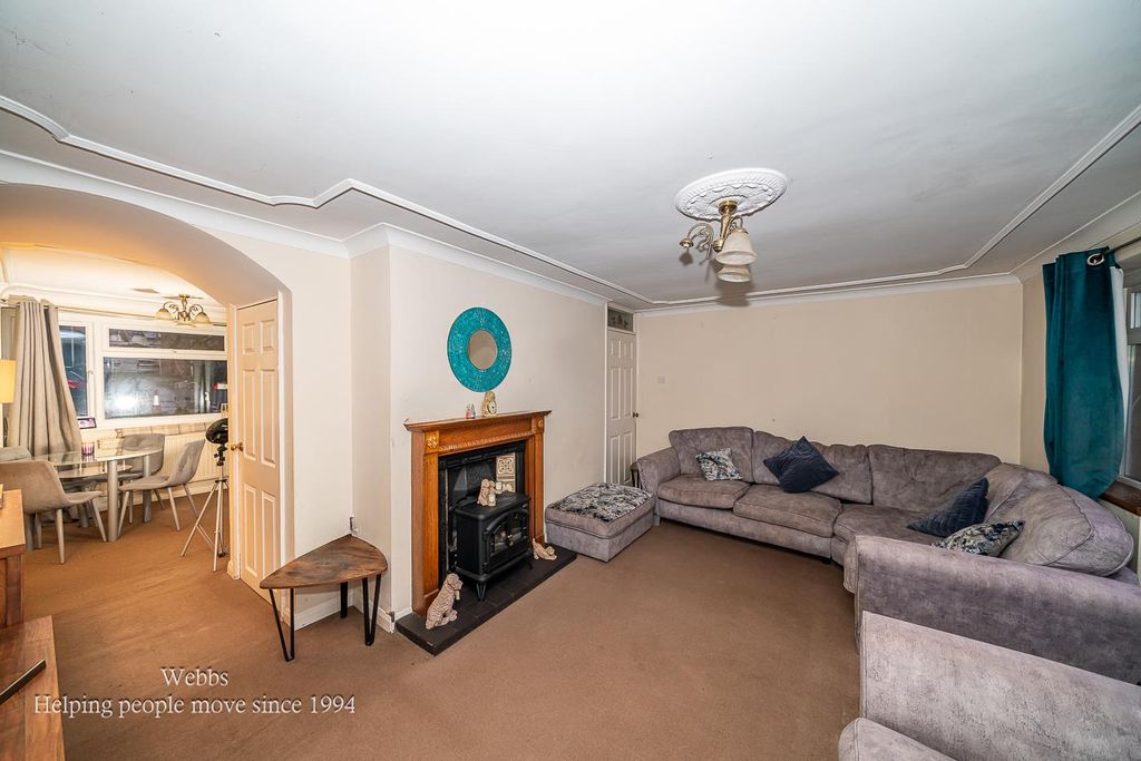 Additional image 2 of 3 bed semi-detached house for saleOrchard Avenue, Cannock WS11