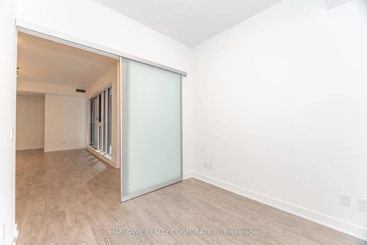 Additional image 15 of 543 Richmond Street 815