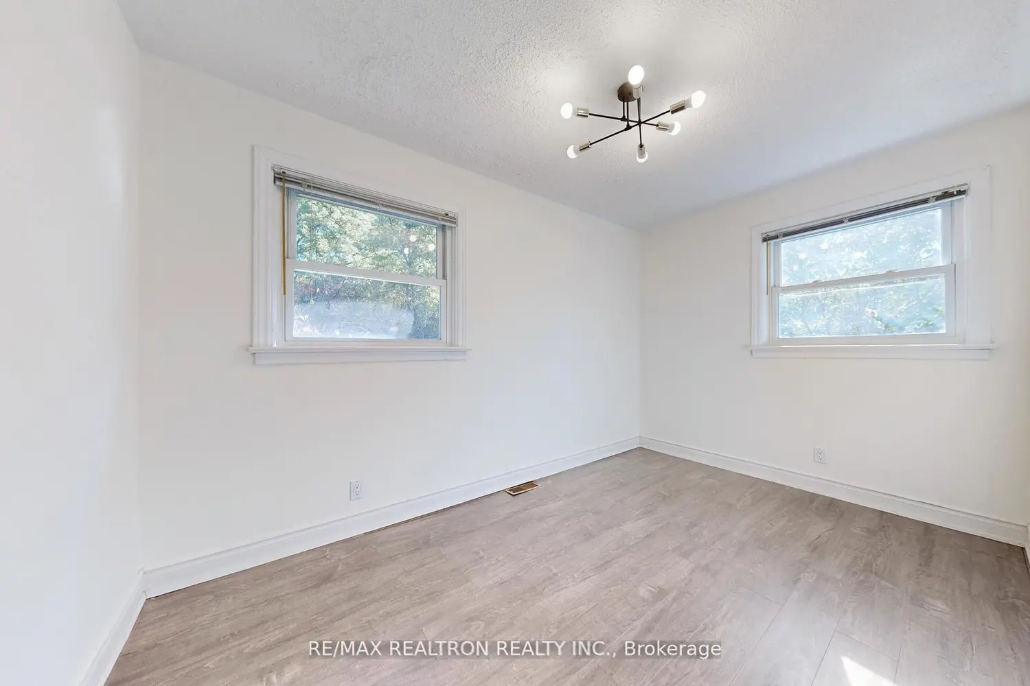 Additional image 11 of 59 Machell Avenue