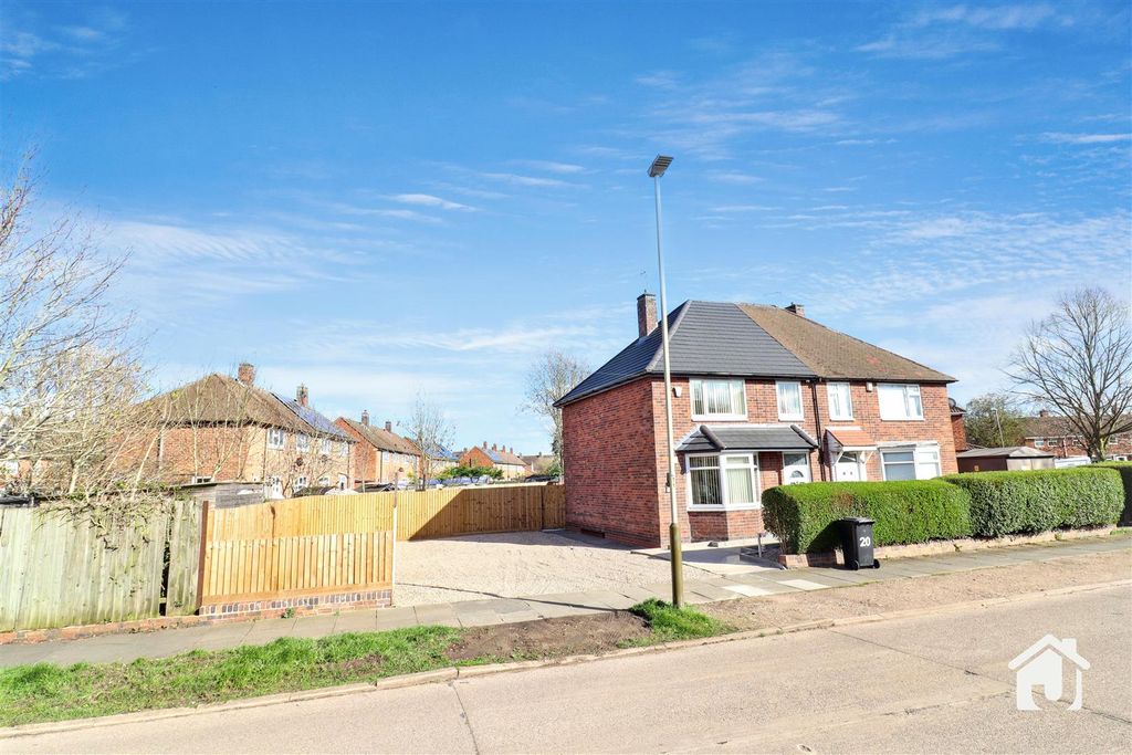 3 bed semi-detached house for saleFalconer Crescent, New Parks, Leicester LE3